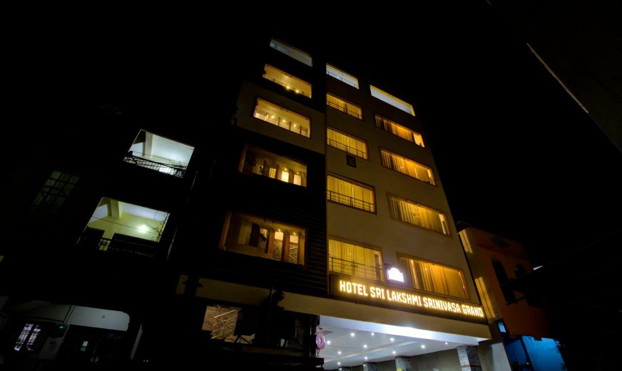 Hotel Treebo Sls Grand Tirupati Exteriér fotografie